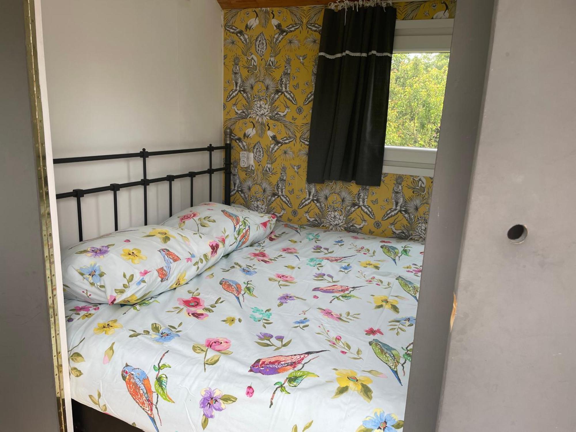 Pipowagen Mamaloe Bed & Breakfast Kesteren Ngoại thất bức ảnh